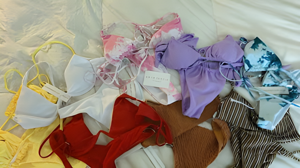 Wo befindet sich die Badebekleidung von Aqua Tropic?