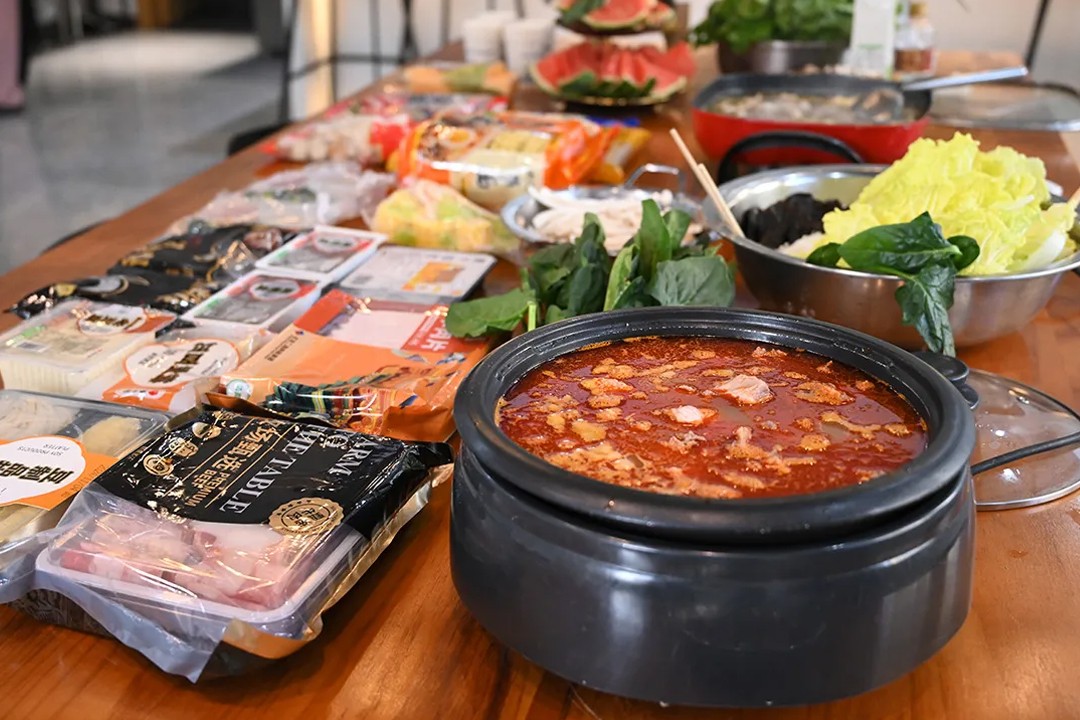 Winter Hotpot Adventures — La recette secr&egrave;te et chaleureuse de COVNA