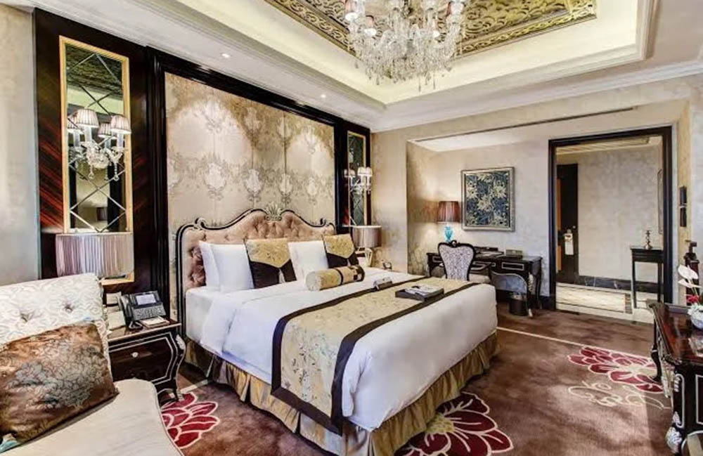 Mobili per hotel di lusso su misura per Narcissus Hotel
