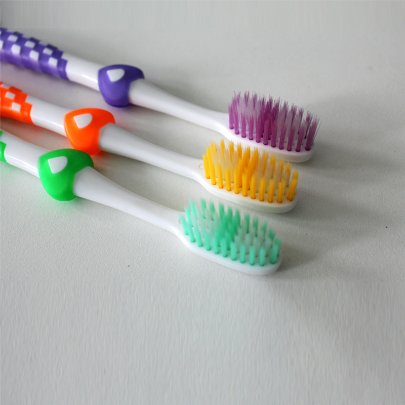 Cepillo de dientes para adultos Nice Design