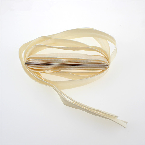 Decorative ribbons 17916