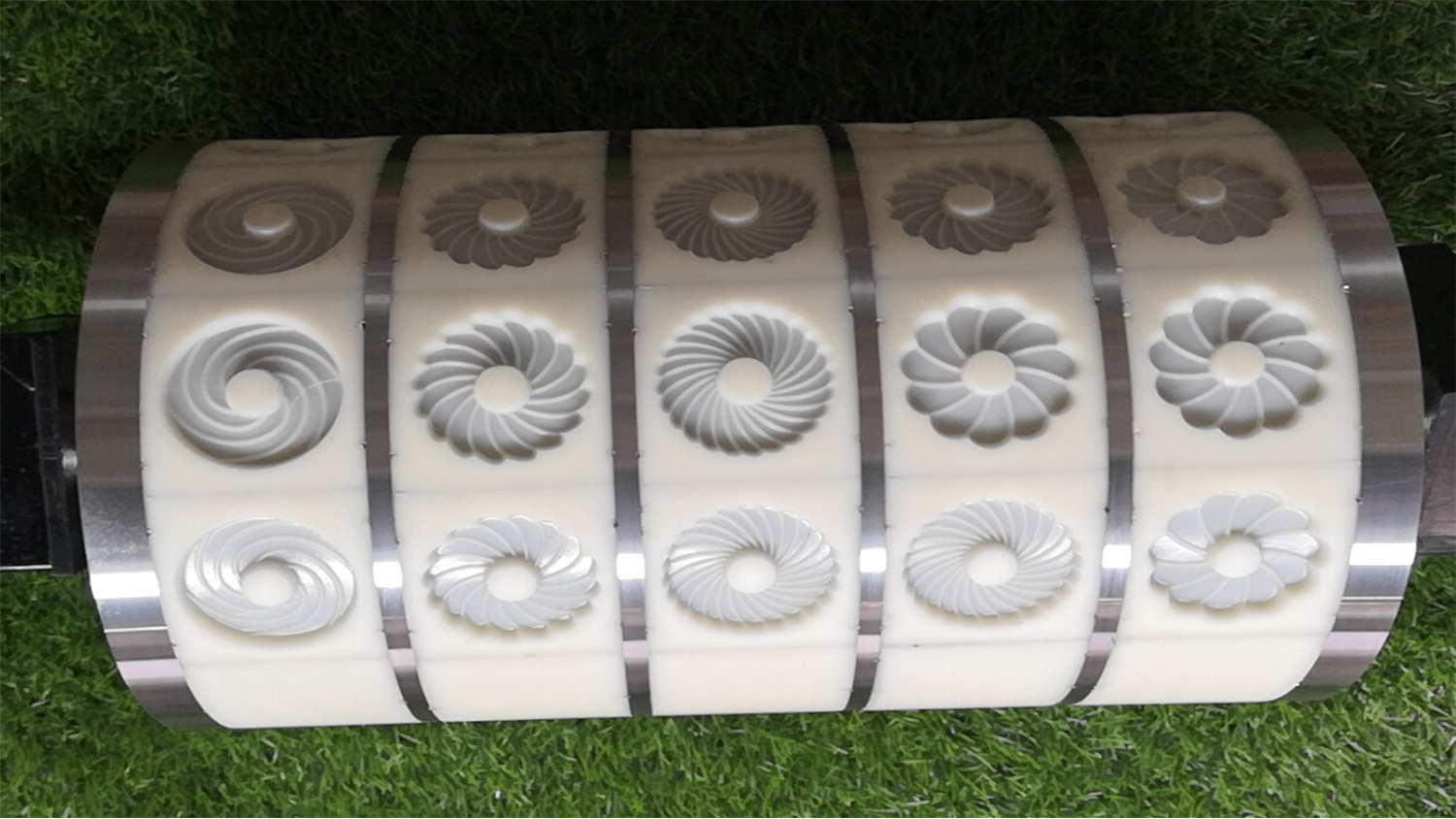 biscuit forming mold 2