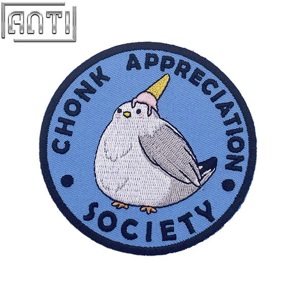 Custom Cartoon White Lovely Bird Embroidery Applique Designs Round Blue Background High Quality Embroidery Alphabet For Gift