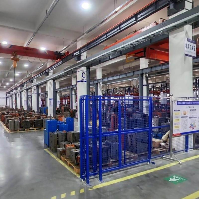 stabilimento di produzione di componenti automobilistici in Cina con 2,2 milioni di produzione annua e 650 macchine