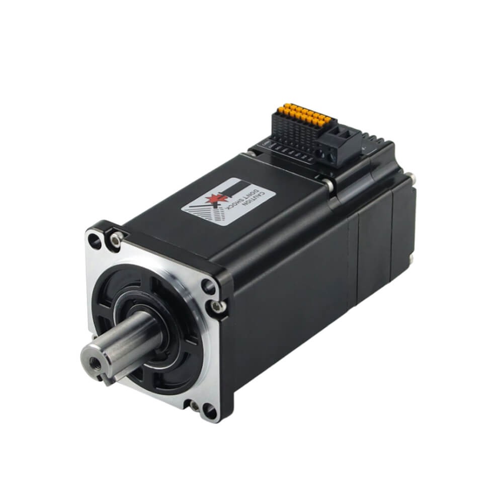 200W-os integr&aacute;lt szervo motor