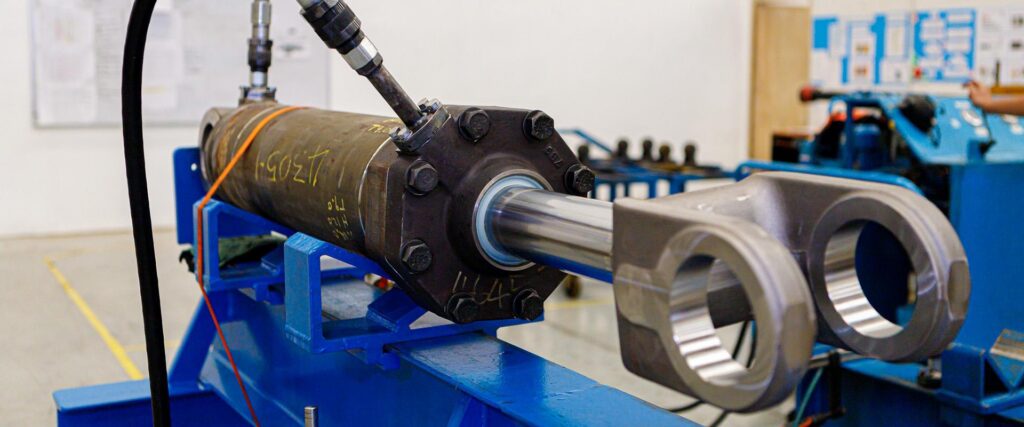 Przyczyny utraty ciśnienia w cylindrze hydraulicznym i diagnostyka inżynieryjna